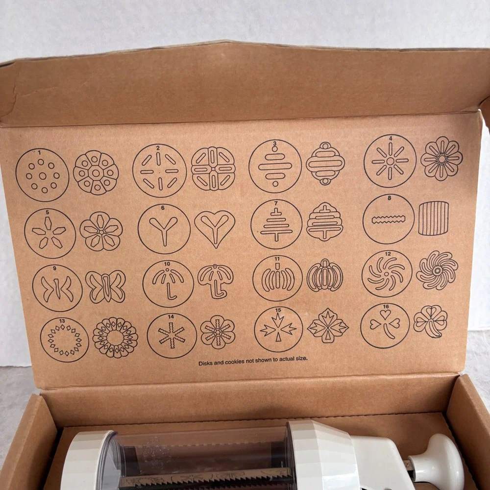 Pampered Chef 1525 Cookie Press Kit with‎ 15 Discs Holiday Baking